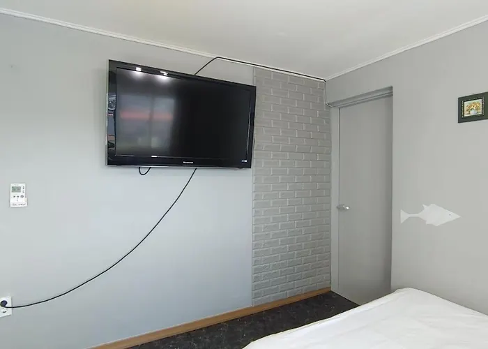 1012 House Namsan - Foreigner Only Pensión 3*