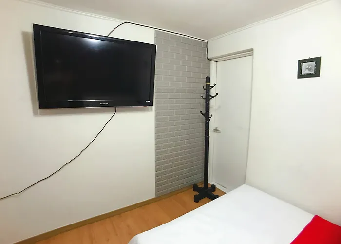 1012 House Namsan - Foreigner Only 3* Seúl
